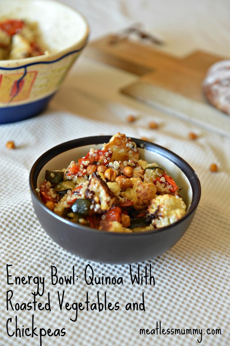 This vegan Quinoa With Roasted Vegetables and Chickpeas energy bowl not only makes a satisfying and healthy high protein salad, it also teaches you how to make the most addictive snack you'll ever eat: oven roasted chickpeas! | Meatless | Vegetarian | YMCFood | YummyMummyClub.ca