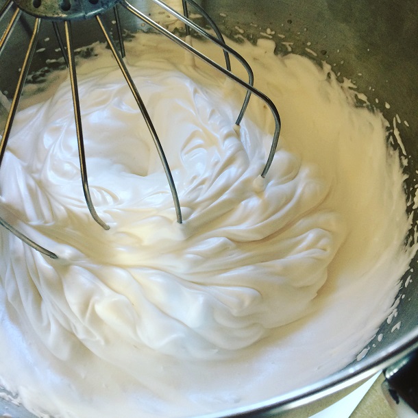 Aquafaba Whipped Cream 