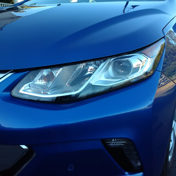 2016 Chevrolet Volt headlight - Considering an electric car? Put the Chevy Volt up on your list. Here's some of the great features that come with the 2016. | Cars | YummyMummyClub.ca