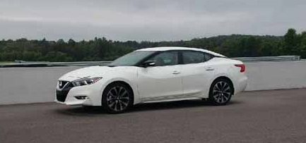 2016 Nissan Maxima profile - What Shopping Carts Have In Common With Your Car | Nissan Maxima | YummyMummyClub.ca