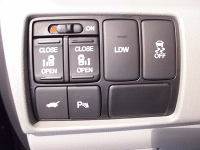 Honda Odyssey door controls
