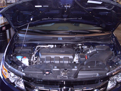 Honda Odyssey engine bay