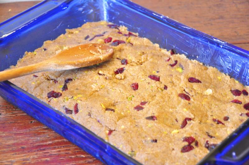 oats, rolled oats, maple syrup, cranberries, pistachios, oat bars, easy recipe, no bake recipe, health snack