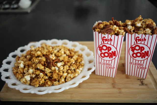 Caramel Popcorn with Cashews, Pecans and Pretzels | YMCFood | YummyMummyClub.ca