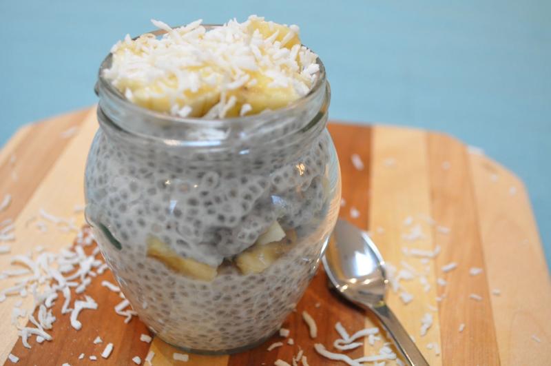 This Coconut Banana Chia Pudding recipe is a tropical spin on a popular, nutrition and delicious dessert. | Health | YMCFood | YummyMummyClub.ca