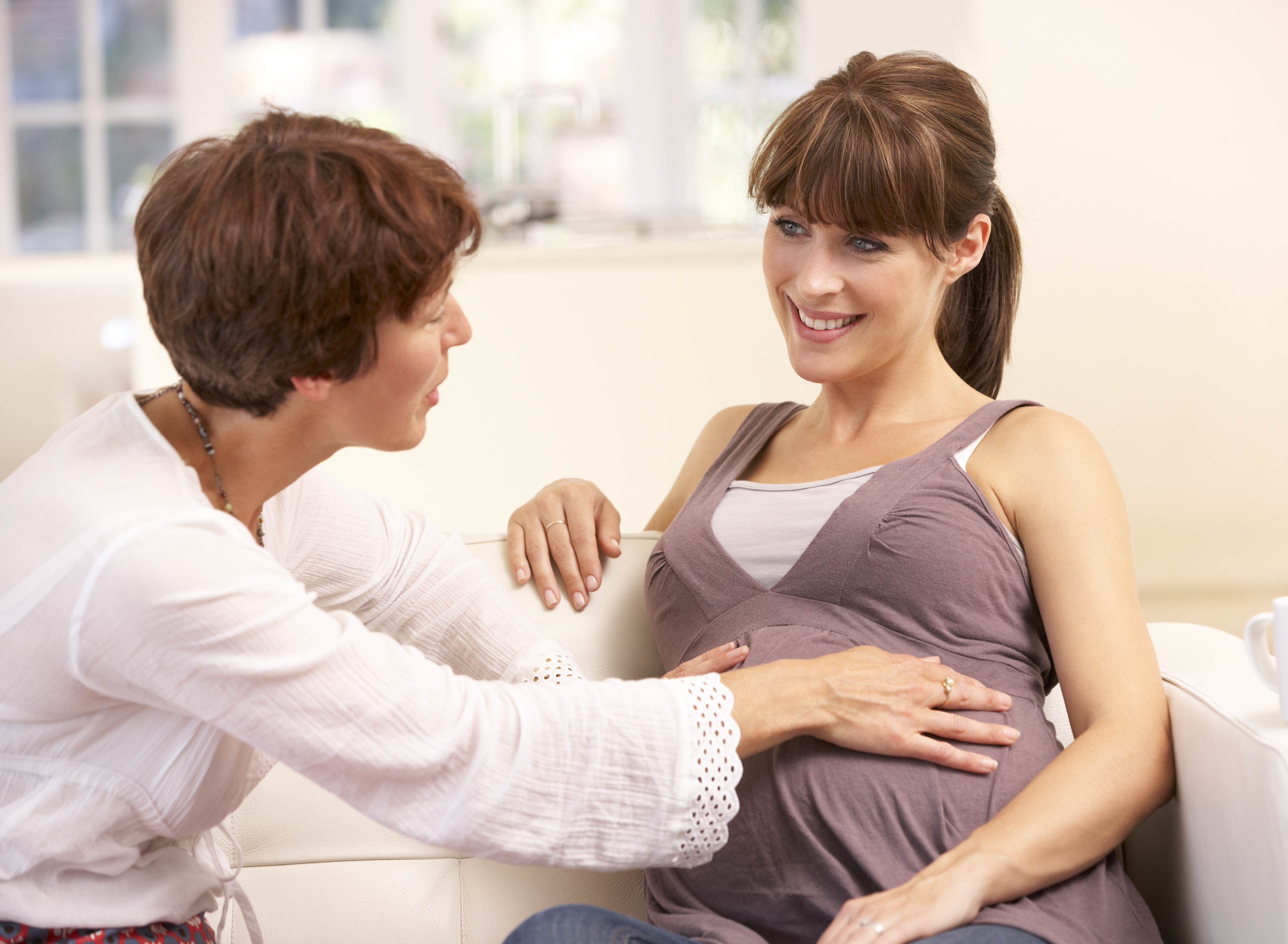 Помощь по беременности и родам. Общение с беременными женщинами.