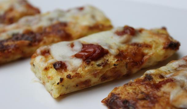 Pizza sticks made with a cauliflower crust are deceptively delicious and super nutritious