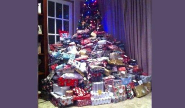 Mom Buys Over 200 Christmas Gifts | YummyMummyClub.ca