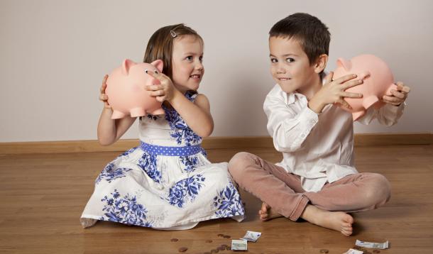 7 Clever Tips to Help Your Kids Have a Positive Relationship with Money