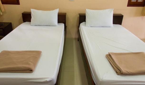 twin-beds