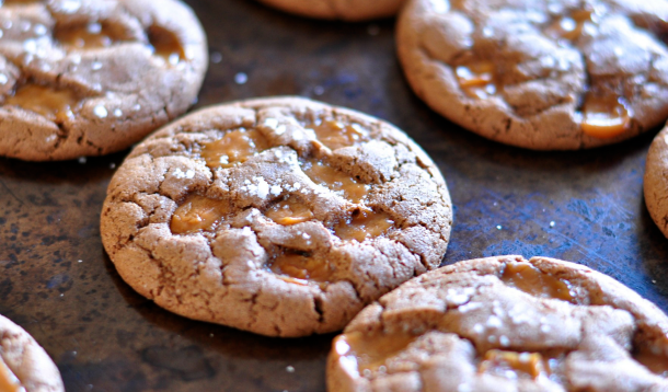 Salted caramel cocoa cookies