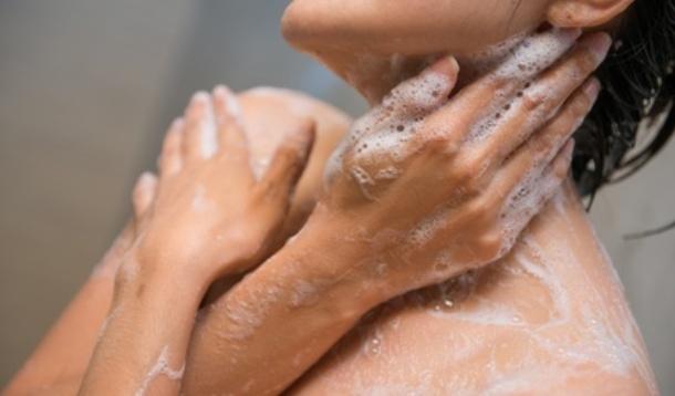 Why You Should Stop Using Soap in Shower | YummyMummyClub.ca