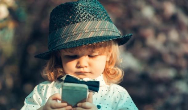 When should kids get a cell phone 