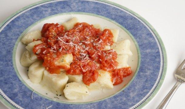 Italian potato dumpling pastas that are surprisingly easy and fun to make with kids! | YMCFood | YummyMummyClub.ca