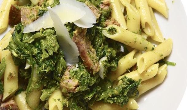 Sausage and Rapini Pasta - a classic Italian recipe favorite everyone will love. | YMCFood | YummyMummyClub.ca