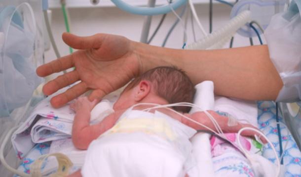 new device to help premature newborns