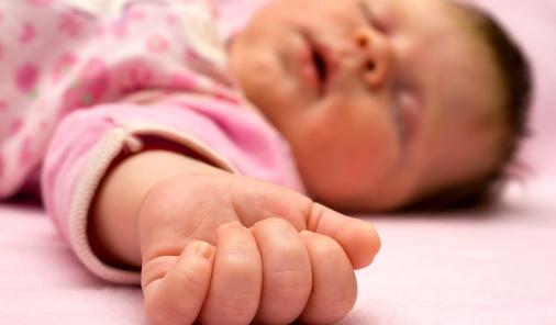 how to put baby to sleep safely