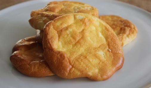 Easy to make cloud bread is fluffy, flavourful and gluten-free