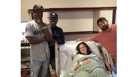 Strangers Show up to Welcome Newborn Baby