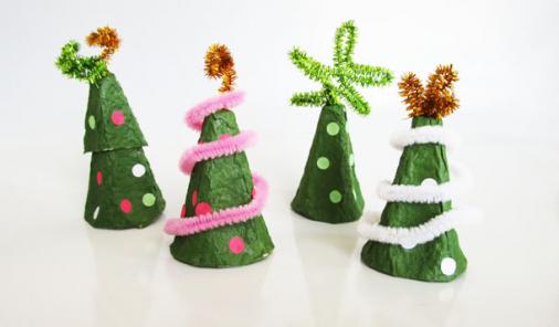 Make Christmas tree crafts by recycling egg cartons.