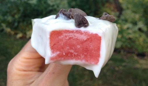 Watermelon is the ultimate snack for kids in the summertime, and now you can have a frozen option that's healthy! Woohoo for Watermelon! | YMCFood | YummyMummyClub.ca