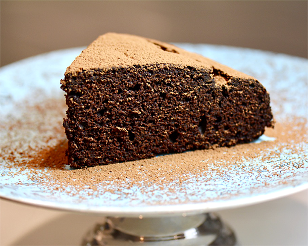 Mix and Bake Chocolate Cake is moist and rich, with a hint of that mocha coffee flavour, and it is as close to as-easy-as cake in a box as you can get. | YMC