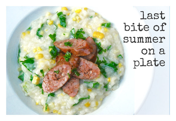 This BBQ’d Corn and Swiss Chard Risotto with Turkey Sausage makes the perfect early fall dish to celebrate the last great days of barbecue weather. Creamy and delicious with gruyere and caramelized corn on the cob, this recipe is sure to become a favourite! | YMCFood | YummyMummyClub.ca