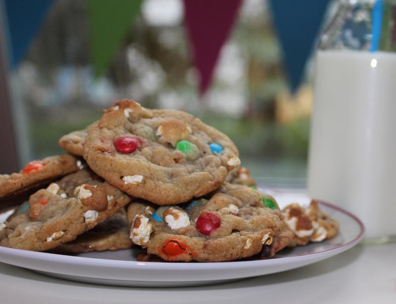 Sweet and Salty Carnival Cookies | YummyMummyClub.ca