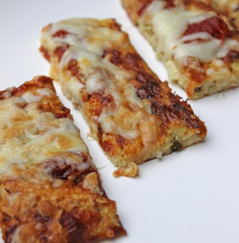 Cauliflower pizza crust 