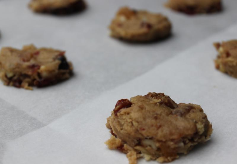 Fruitcake Cookies - All the flavour, none of the fuss with these make-ahead holiday favourites.  | Christmas | YMCFood | YummyMummyClub.ca