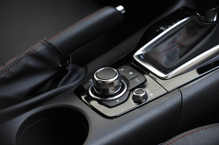 Mazda3 centre knob