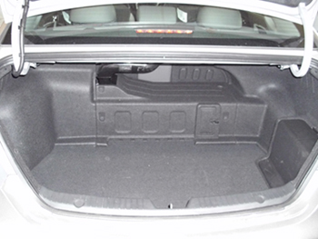 2013 Hyundai Sonata Hybrid trunk