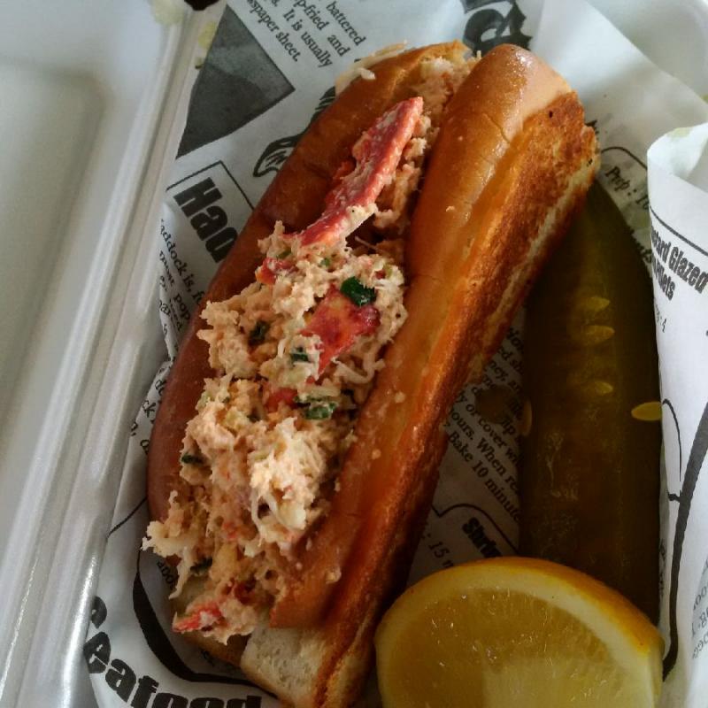 Buster's Cove Lobster Roll