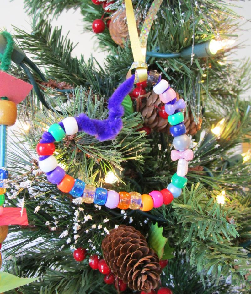 Bead and pipe cleaner ornaments
